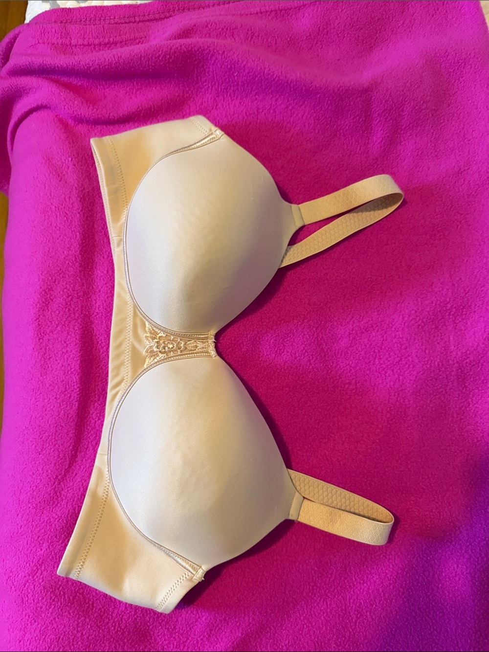 Vanity Fair Smooth Light Beige Molded T-Shirt Bra